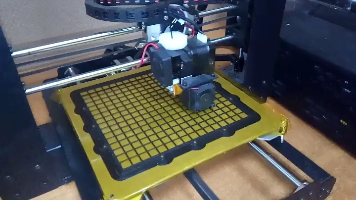 Работа 3D принтера wanhao duplicator i3