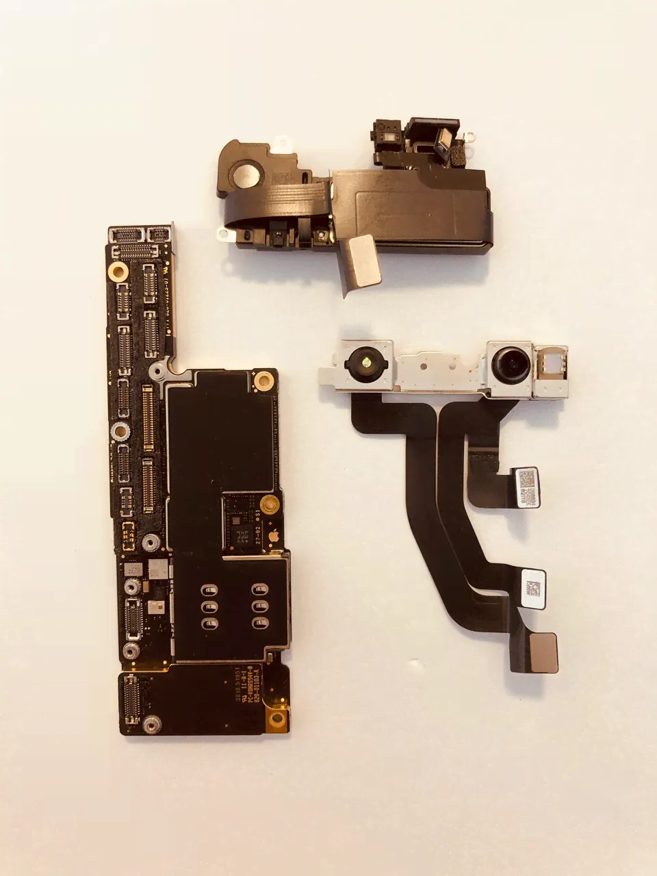 Материнская плата iPhone XS Max c Face ID 64ГБ-0